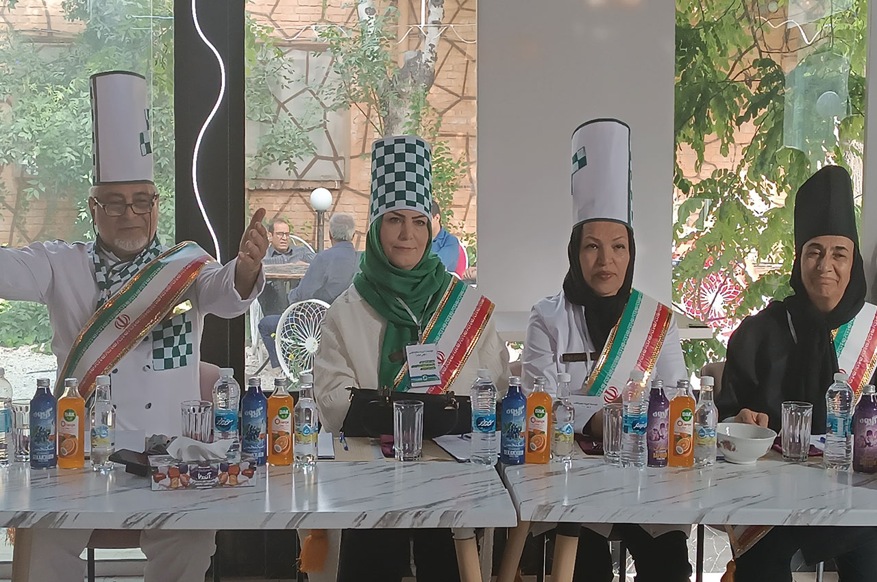 برگزاری مسابقه آشپزی در موسسه خیریه شجره طوبی اراک